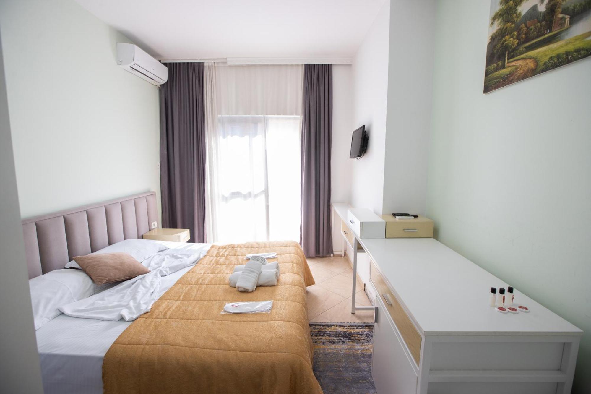Vila Sanremo Tirana Kültér fotó